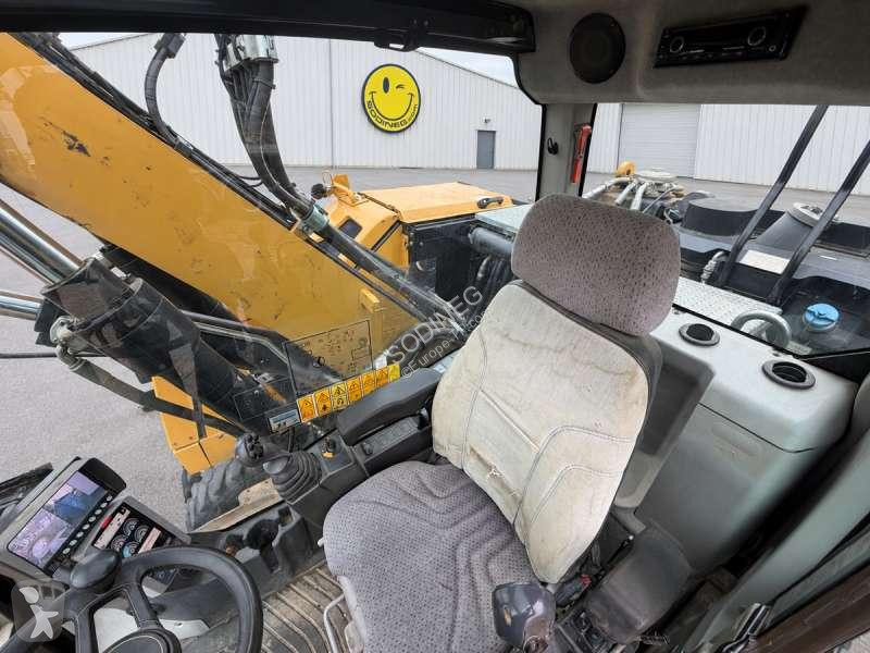 Excavator Caterpillar F