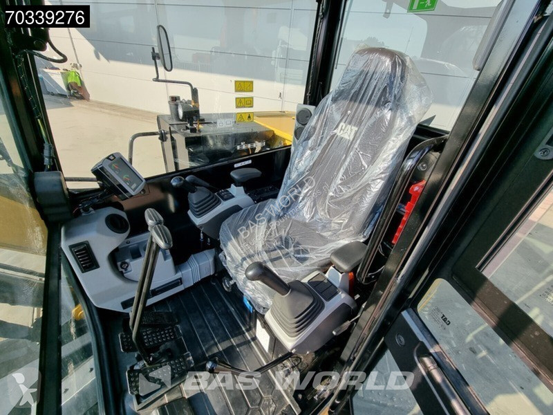 Экскаватор Caterpillar .5 NEW UNUSED - HAMMER LINE