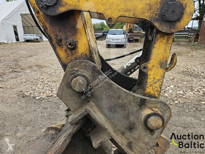 Excavator JCB