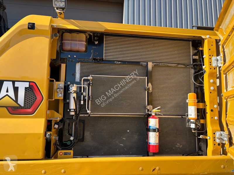 جرافة Caterpillar 07B