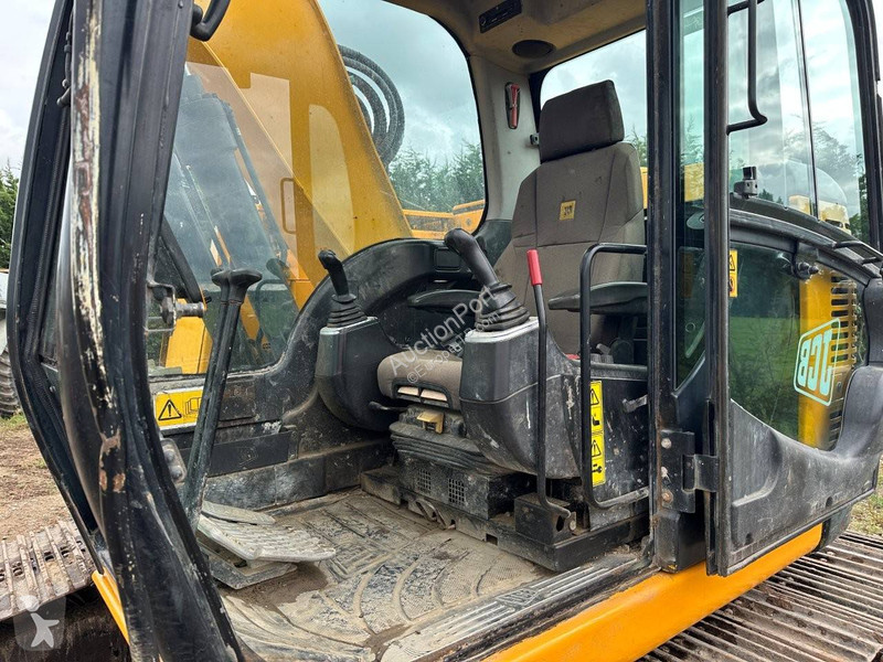 Pelle JCB LC