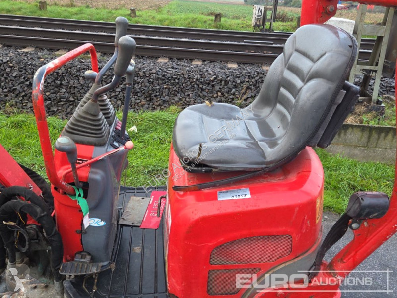 جرافة Yanmar SV08-1A(S)