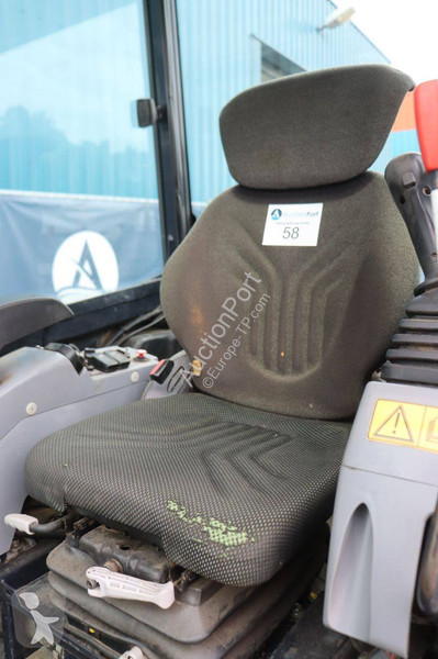 جرافة Kubota