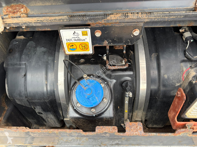 جرافة Hitachi LC-6