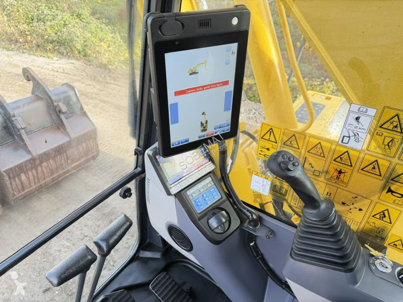 Escavadora Komatsu I-11E0