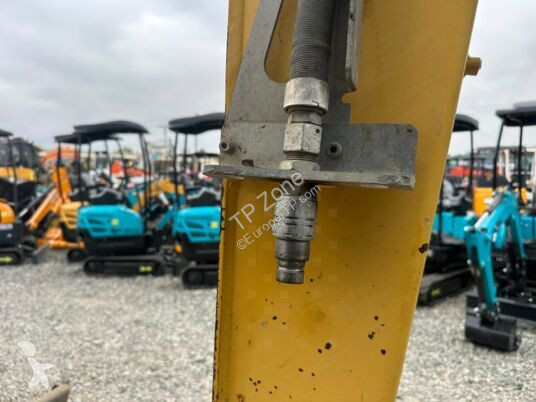 Escavadora Yanmar 6A