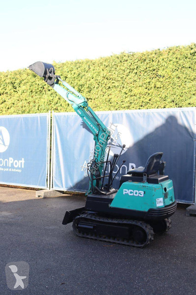 Escavadora Komatsu PC-03