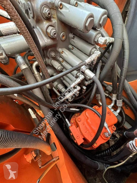 Escavadora Hitachi