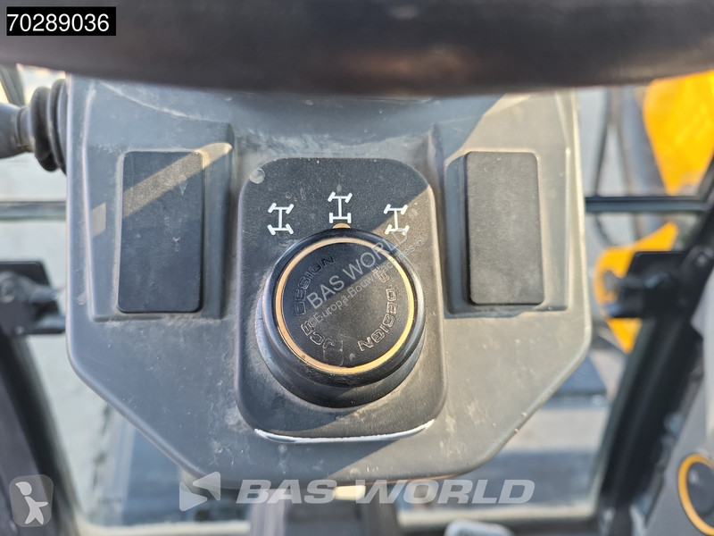 Escavadora JCB HD110W T4F HYDRADIG