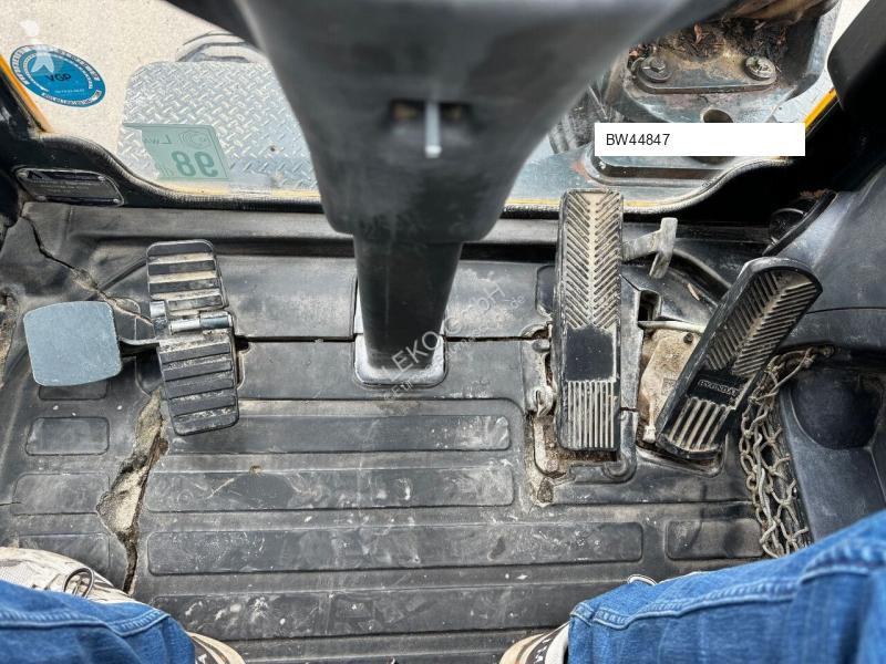 جرافة Hyundai Robex 55W-9A