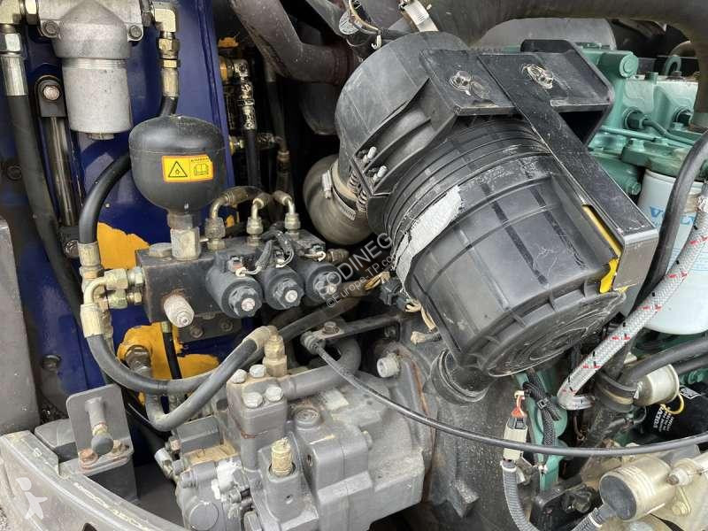 Escavadora Volvo