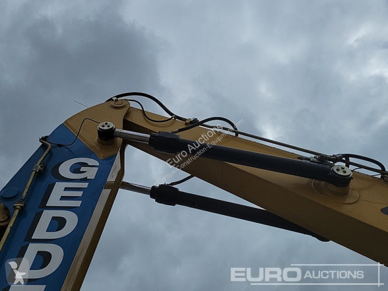 Escavatore Caterpillar