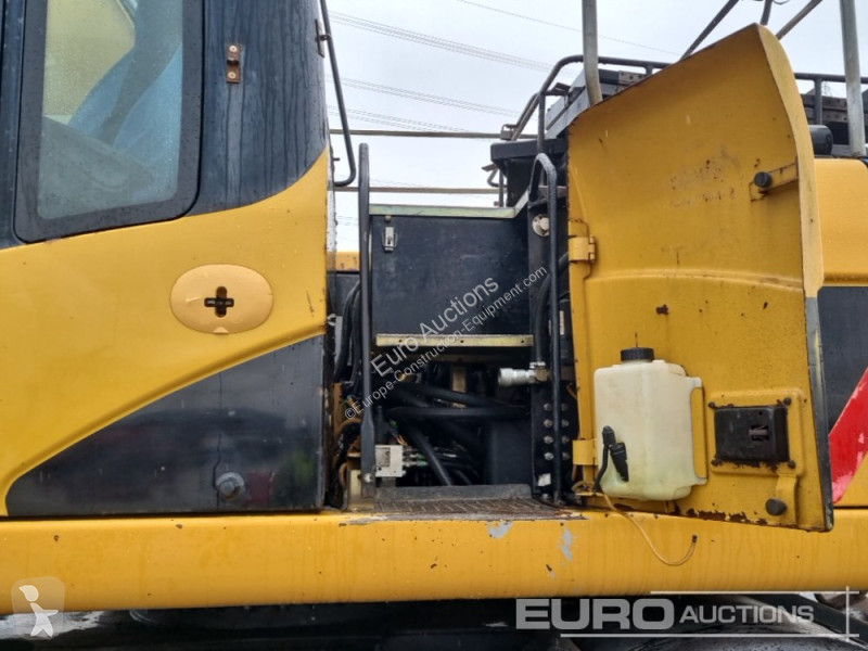 Lopatový nakládač Caterpillar D