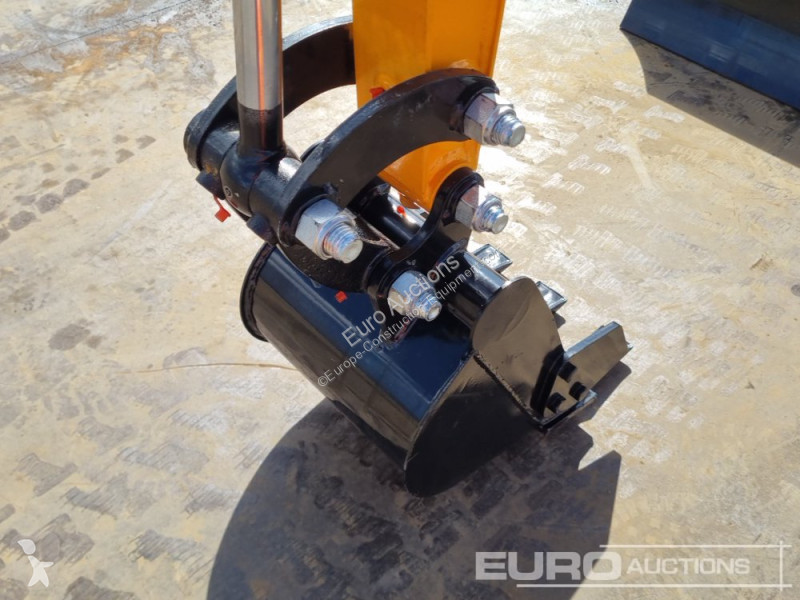 Escavadora JPC HT12