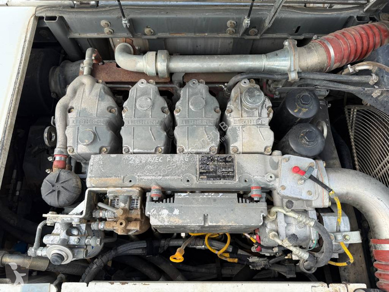 جرافة Liebherr R906LC - Weight System / Triple...