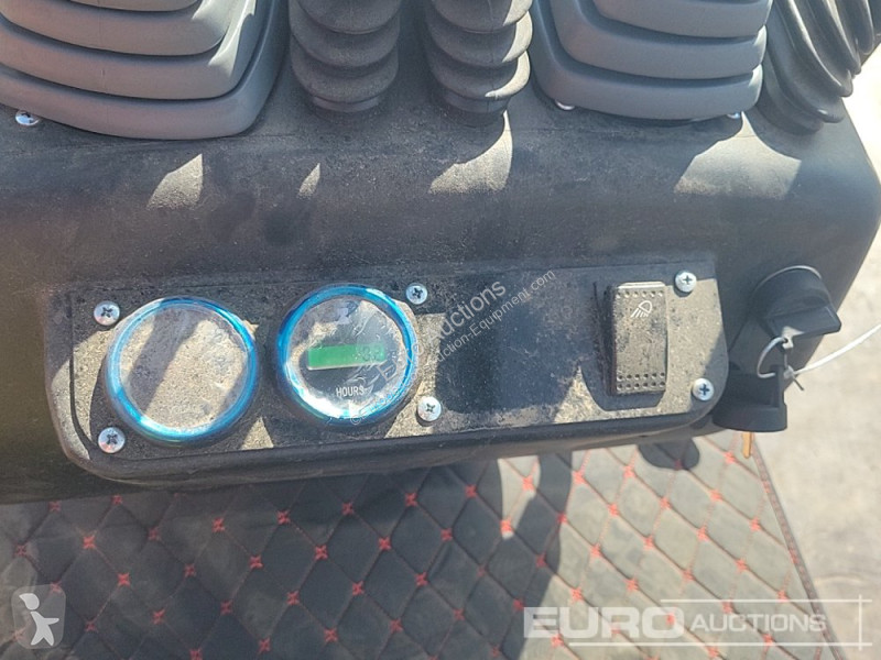 Excavator JPC HT12