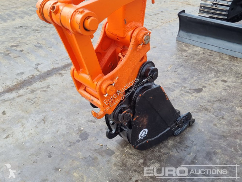 Escavatore Doosan DS80-7C