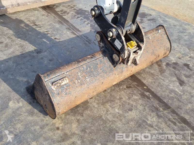 جرافة Bobcat E27Z