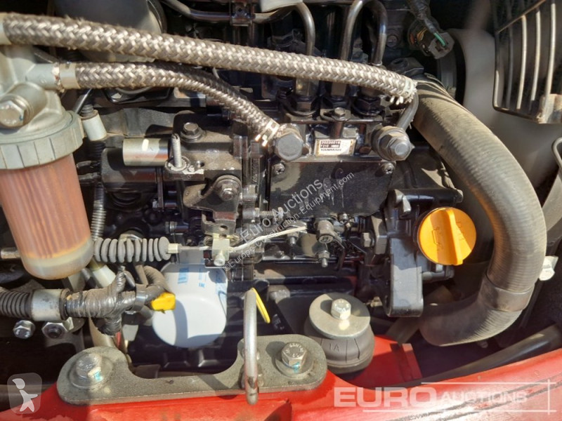 Escavadora Takeuchi TB216
