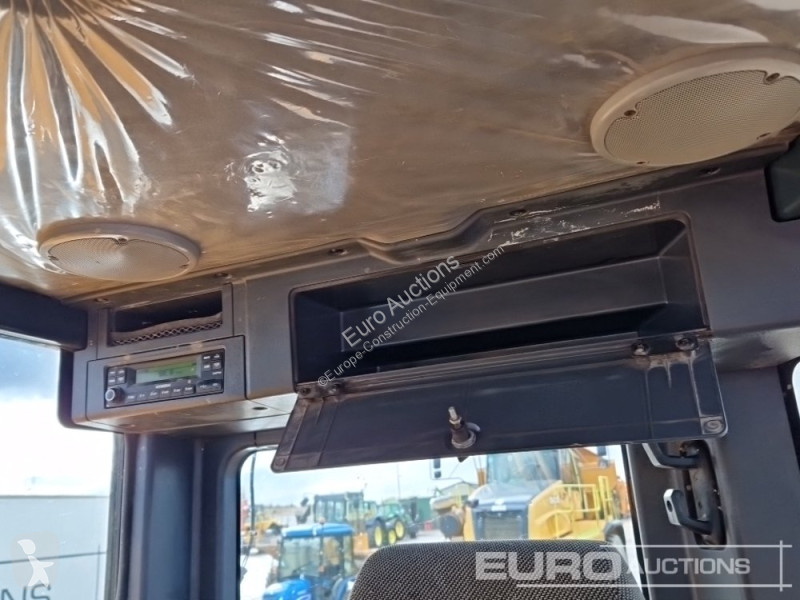 Lopatový nakládač Hyundai R80CR-9