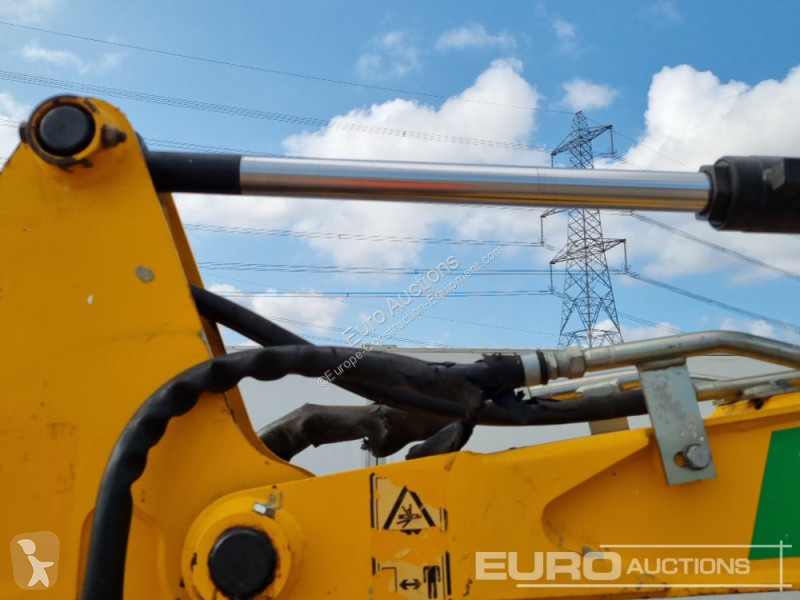 Escavatore JCB