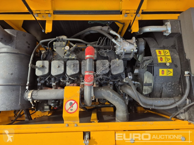 جرافة JCB JS215LC