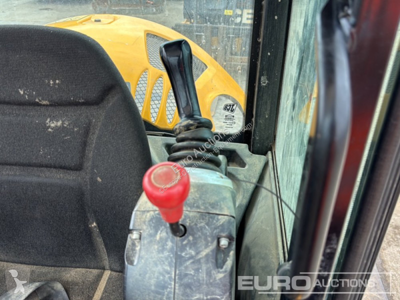 Excavator JCB L