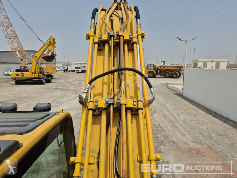 Excavator Komatsu PC220LC-8N1