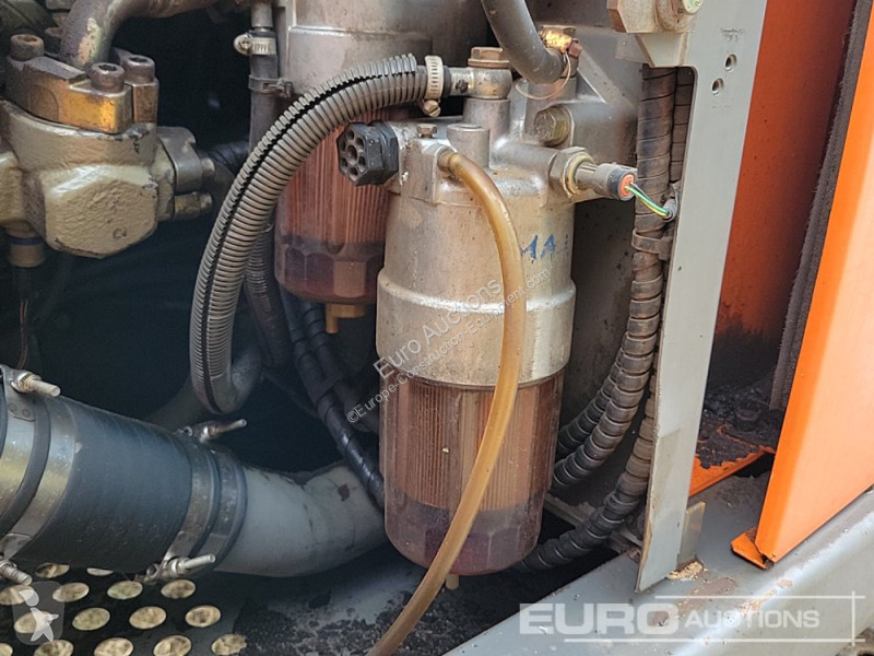 Escavadora Hitachi ZX210LC-3
