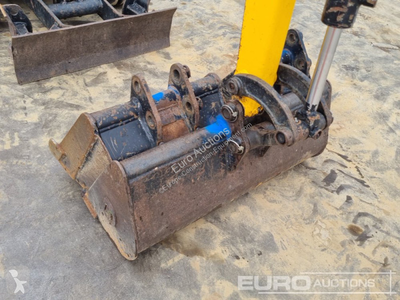 جرافة JCB