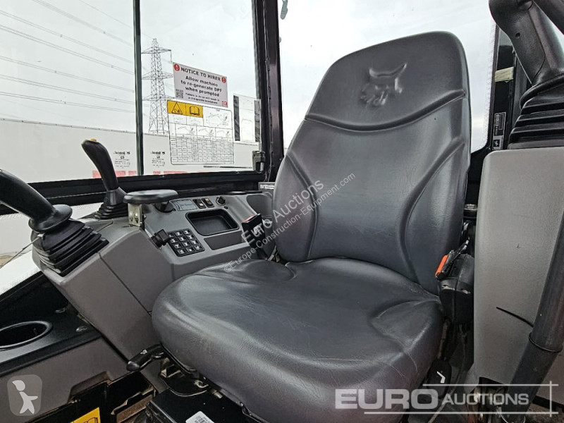 Escavadora Bobcat Z