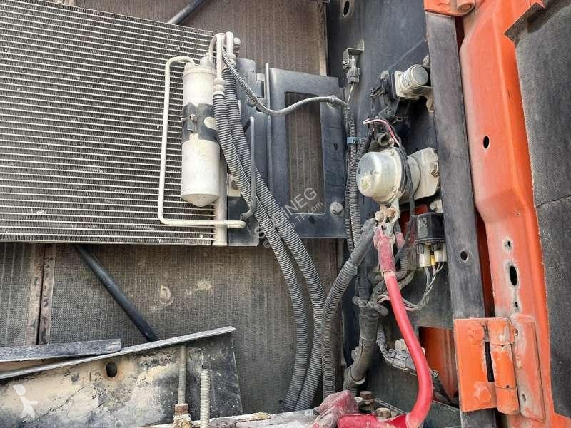 Escavatore Hitachi
