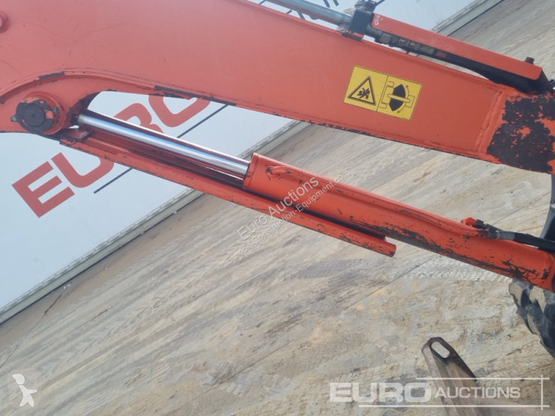 Lopatový nakládač Kubota KX71-3