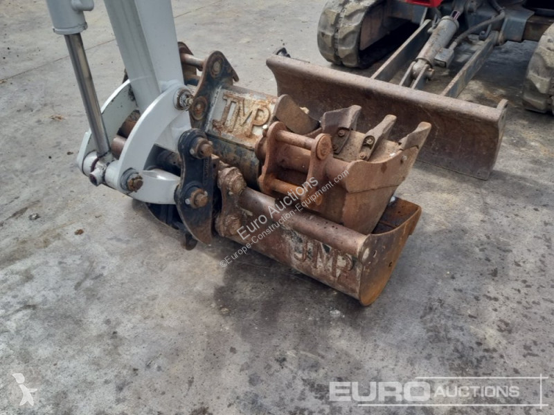 Graafmachine Takeuchi TB216
