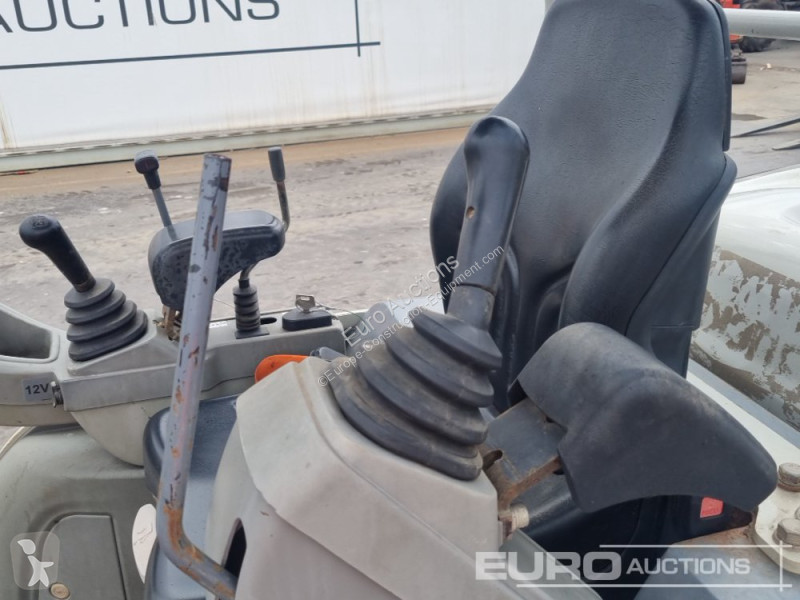 Graafmachine Takeuchi TB216