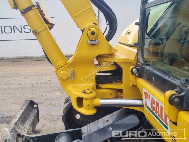 Escavadora Komatsu PC80MR-5