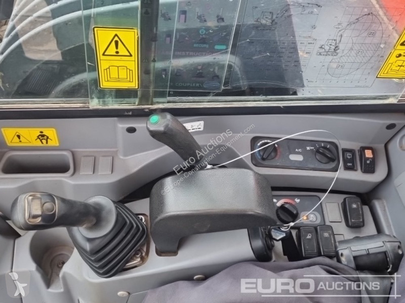 Escavadora Kubota KX080-4A2