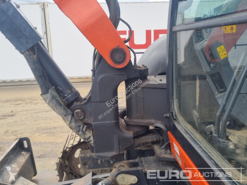 Escavatore Kubota KX080-4