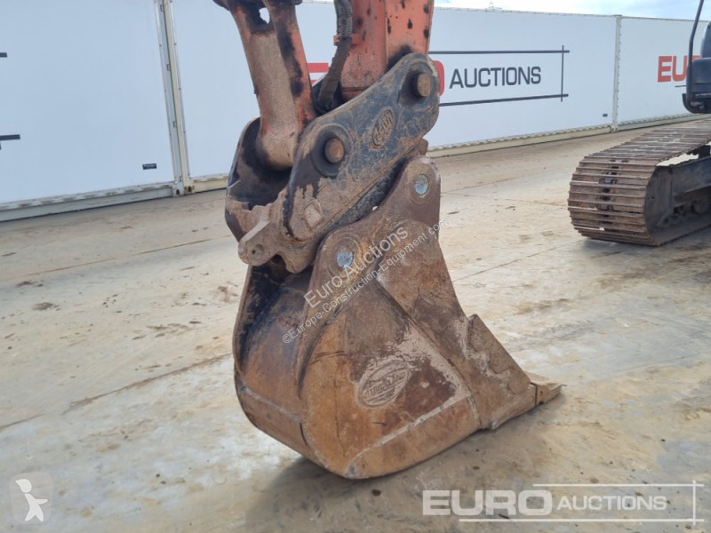 Escavadora Hitachi -6