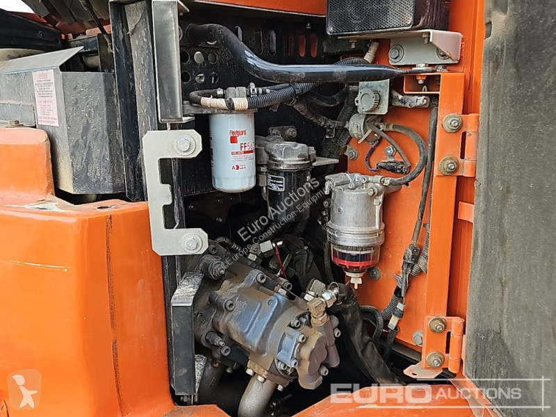 Escavatore Hitachi B-6