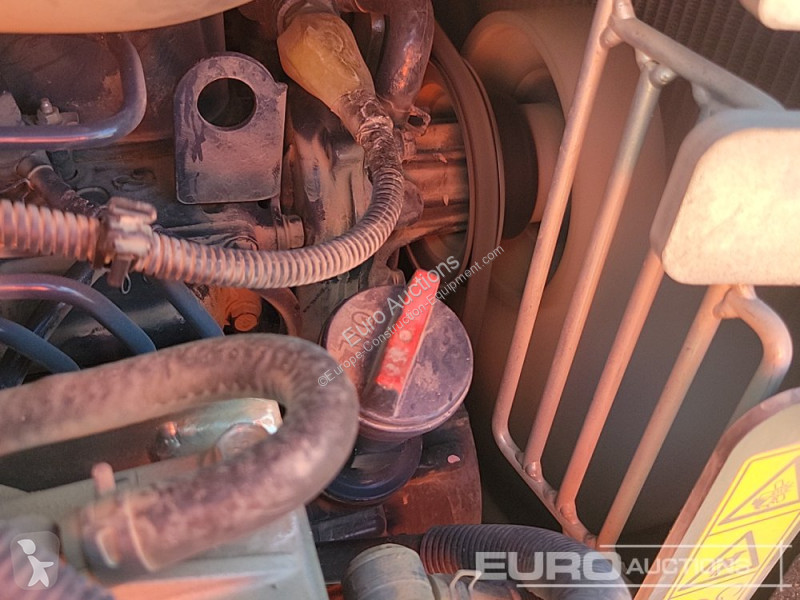 جرافة Kubota U27-4