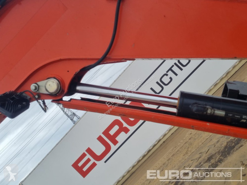 Lopatový nakládač Kubota U48-4