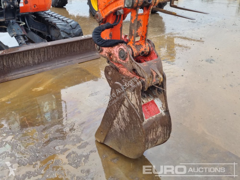 Lopatový nakládač Kubota U48-4