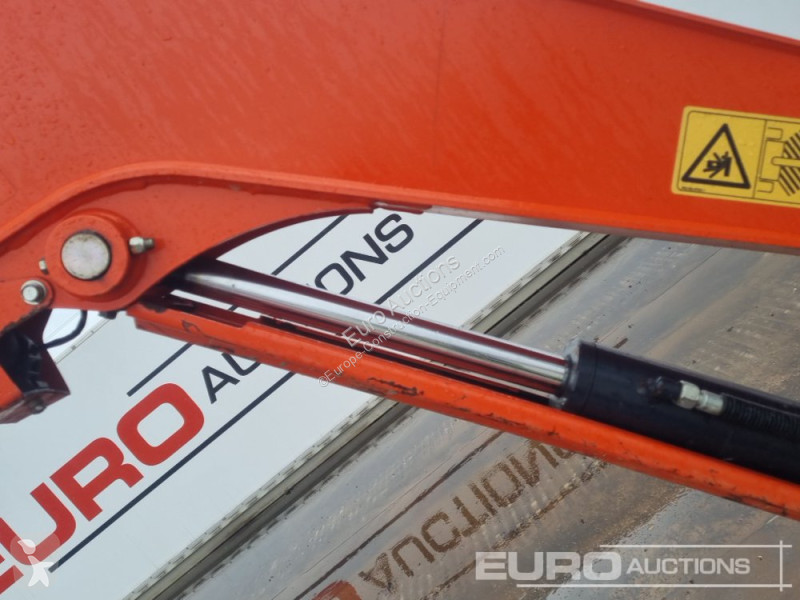 Lopatový nakládač Kubota KX027-4