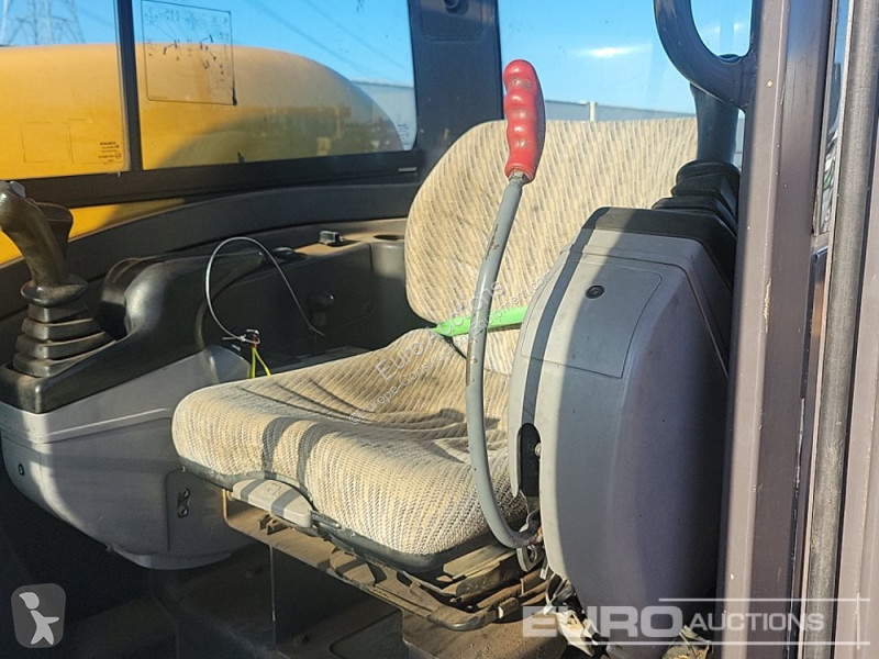 Excavator Volvo EC27C