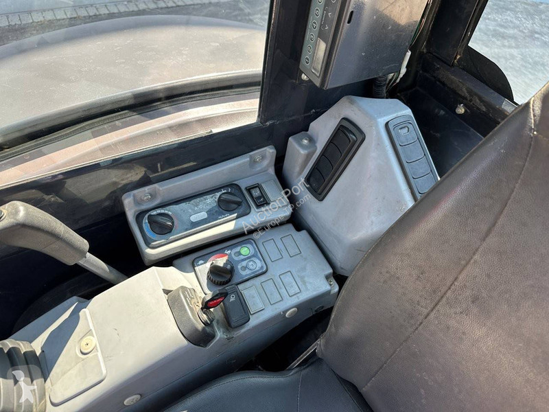 Skovel Kubota KX155-5