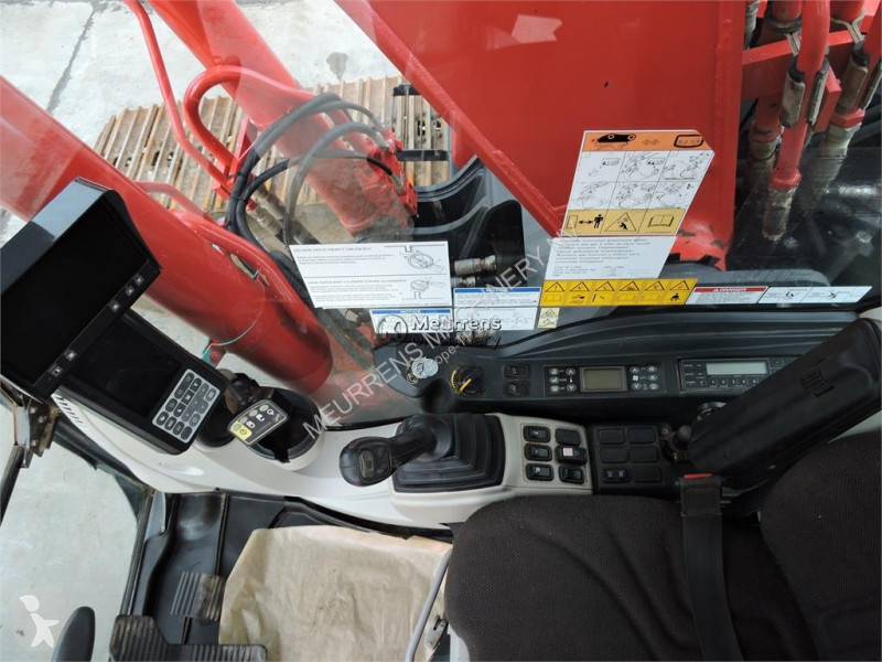 جرافة Kobelco SK210