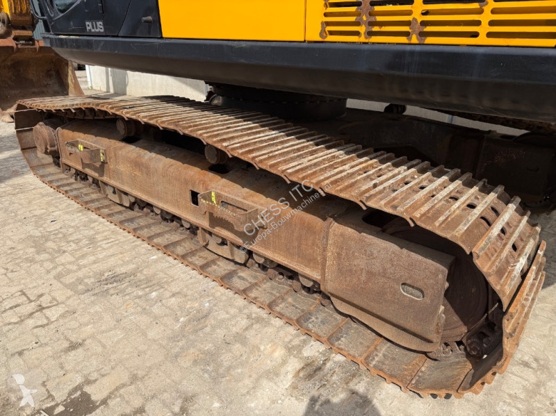 Lopatový nakládač JCB 300 LC 4F - 300 -