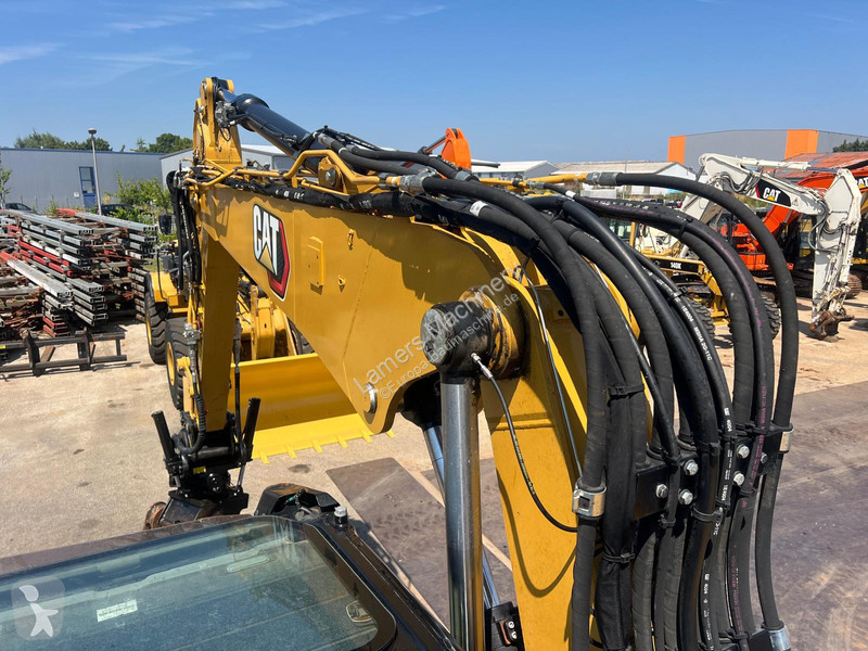 جرافة Caterpillar next gen