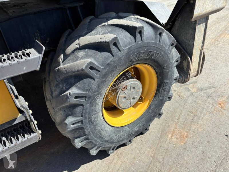 جرافة Volvo (Two Buckets)